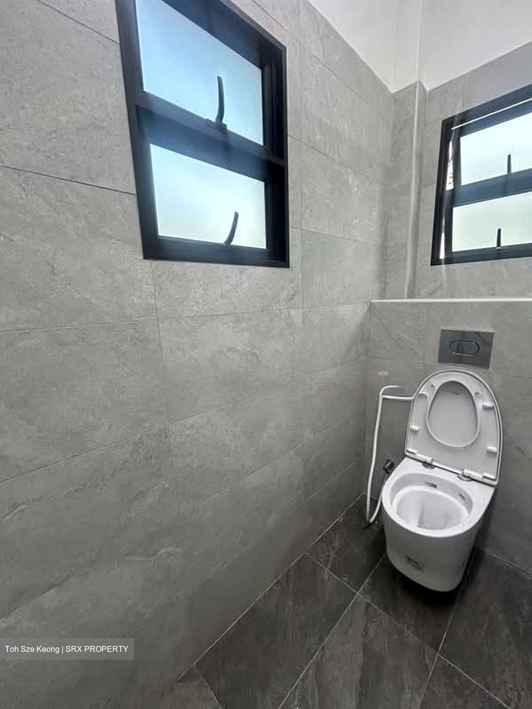 Kitchener Road (D8), Apartment #596198411